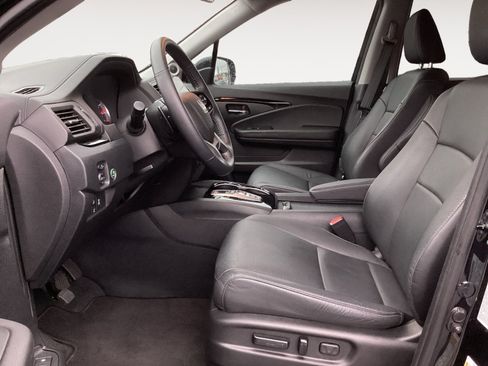 Used 2021 Honda Pilot Touring image 28