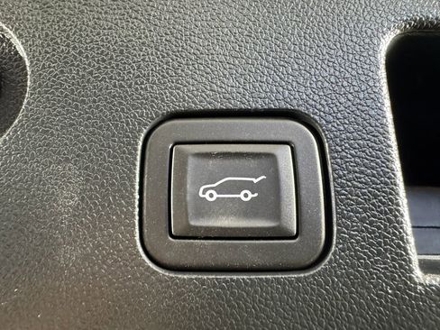 Used 2025 Chevrolet Equinox RS w/ Safety and Technology Package image 29