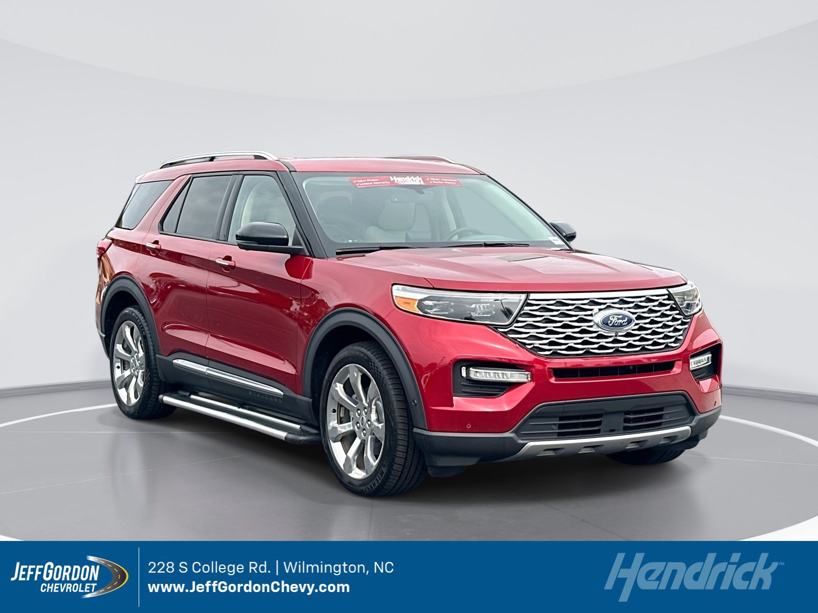 Used 2020 Ford Explorer Platinum w/ Premium Technology Package AWD/4WD image 1
