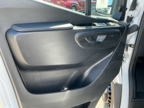 Used 2025 Mercedes-Benz Sprinter 4500 image 16
