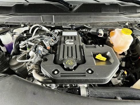 New 2026 RAM 5500 Tradesman w/ Chrome Appearance Group AWD/4WD image 17