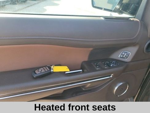 Used 2022 Ford Expedition Max King Ranch image 19