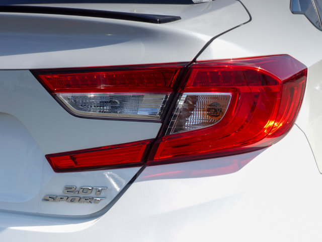 Used 2022 Honda Accord Sport image 6