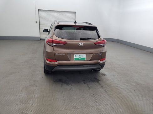 Used 2016 Hyundai Tucson Limited w/ Option Group 03 AWD/4WD image 6