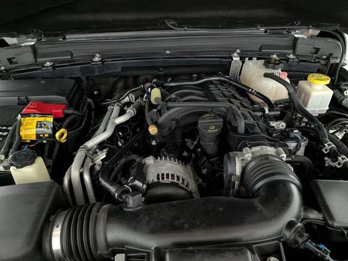 Used 2022 Jeep Gladiator Mojave w/ LED Lighting Group AWD/4WD image 27