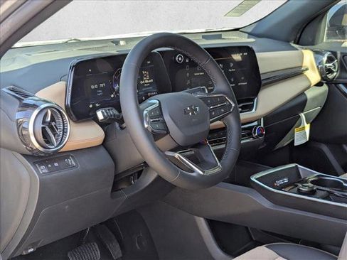 New 2026 Chevrolet Equinox ACTIV FWD image 3