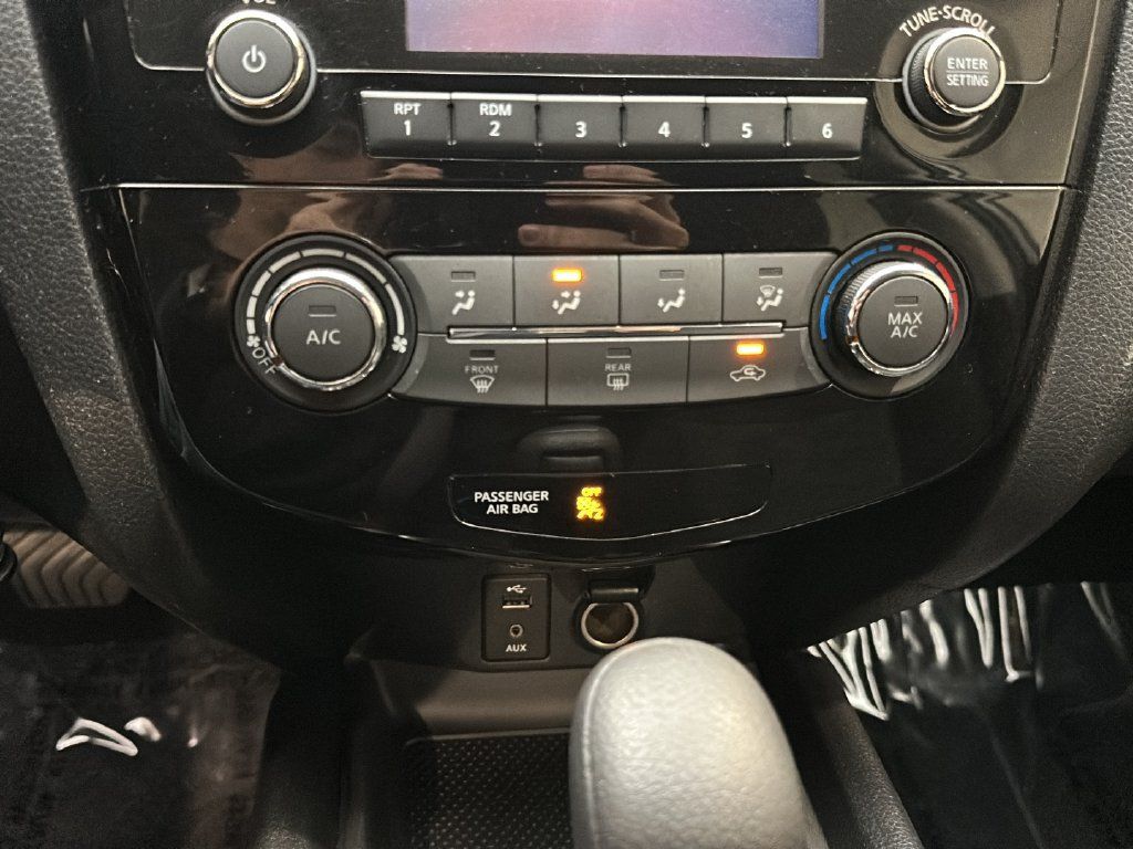 Used 2016 Nissan Rogue S w/ Appearance Package AWD/4WD image 26