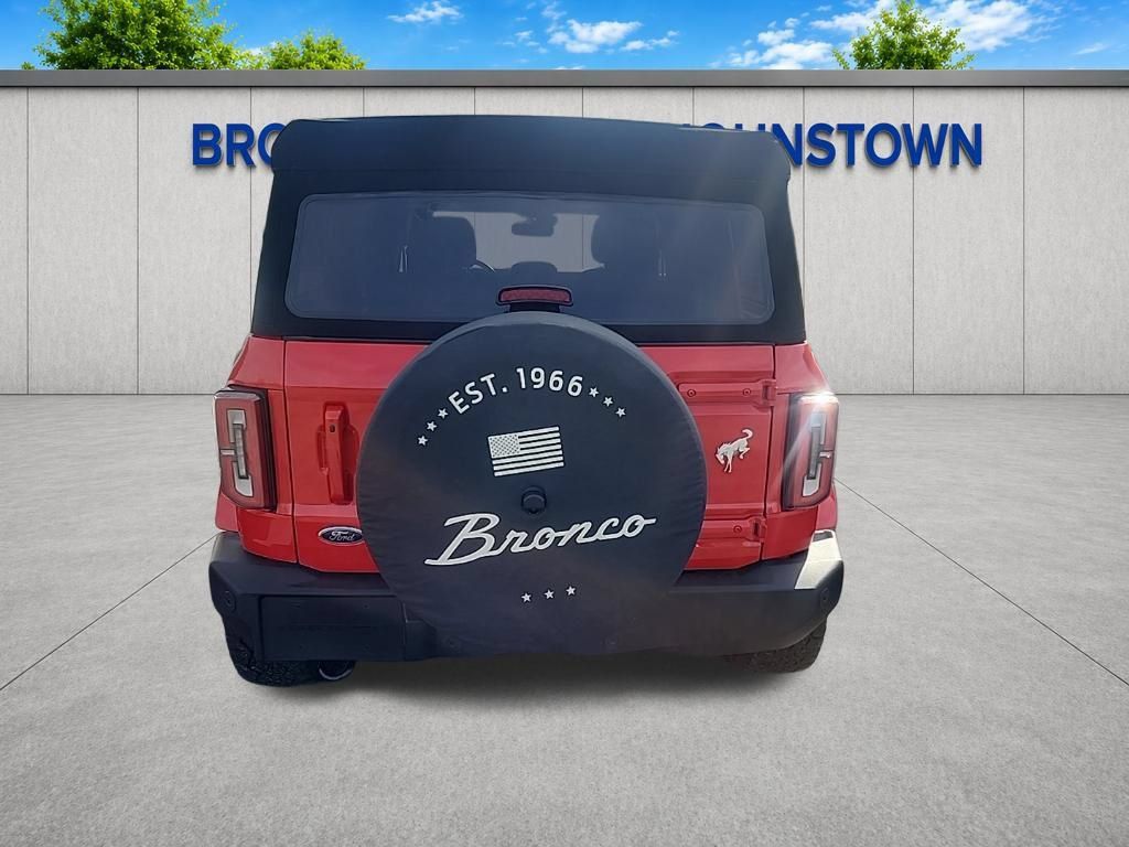 Used 2023 Ford Bronco Outer Banks AWD/4WD image 3
