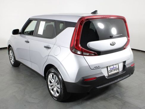 Used 2020 Kia Soul LX image 3