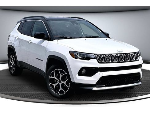 Used 2026 Jeep Compass Limited AWD/4WD image 15