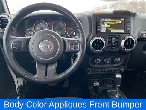 Used 2016 Jeep Wrangler Unlimited Sahara w/ Dual Top Group AWD/4WD image 7