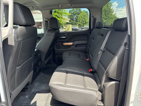 Used 2019 Chevrolet Silverado 3500 4x4 Crew Cab LTZ DRW w/ Duramax Plus Package image 21