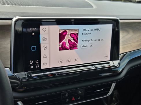 Certified 2025 Volkswagen Atlas SE w/ Panoramic Sunroof Package image 20