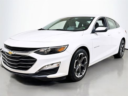 Used 2022 Chevrolet Malibu LT image 1