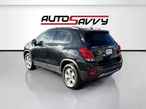 Used 2020 Chevrolet Trax LT w/ LT Convenience Package image 5