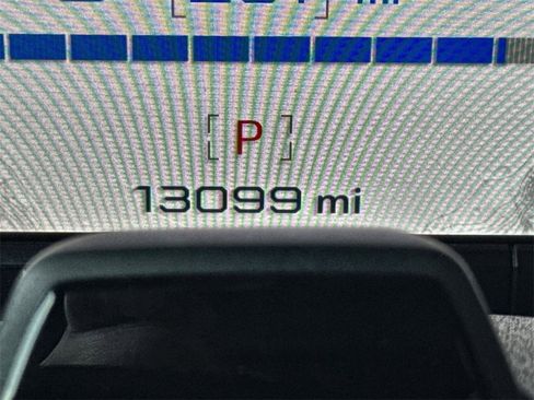 Certified 2024 GMC Hummer EV 3X w/ LPO, Illumination Package image 12