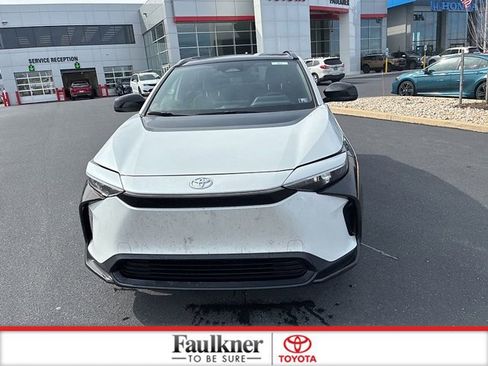 Used 2023 Toyota bZ4X XLE w/ Weather Package image 17