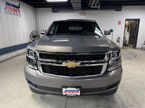Used 2017 Chevrolet Tahoe LT AWD/4WD image 2