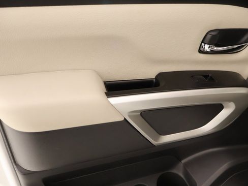 Used 2024 Nissan Titan SV w/ Accessory Utility Package image 14