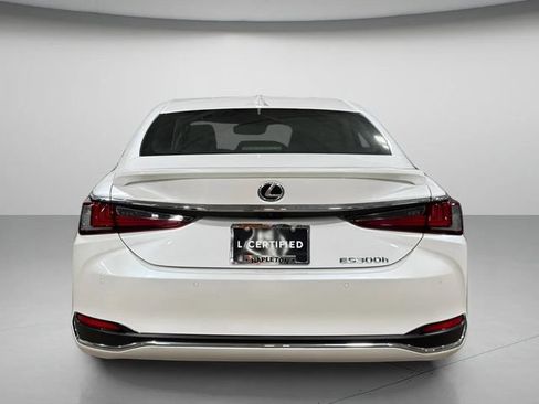Used 2025 Lexus ES 300h Ultra Luxury w/ Accessory Package (Z2) FWD image 6