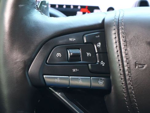 Used 2024 Cadillac Escalade V w/ LPO, ONYX Package image 32