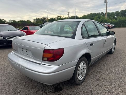 Used 2002 Saturn S-Series SL FWD image 5