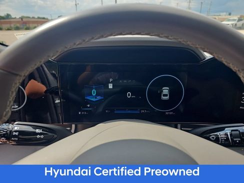 Certified 2025 Hyundai Elantra SEL FWD image 19