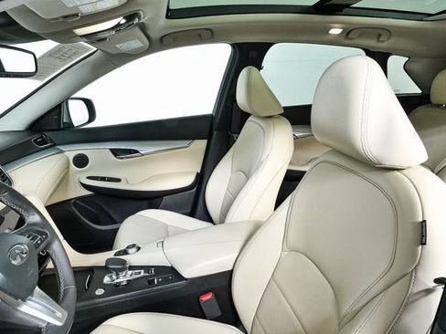 Used 2020 INFINITI QX50 Luxe w/ Navigation Package AWD/4WD image 5