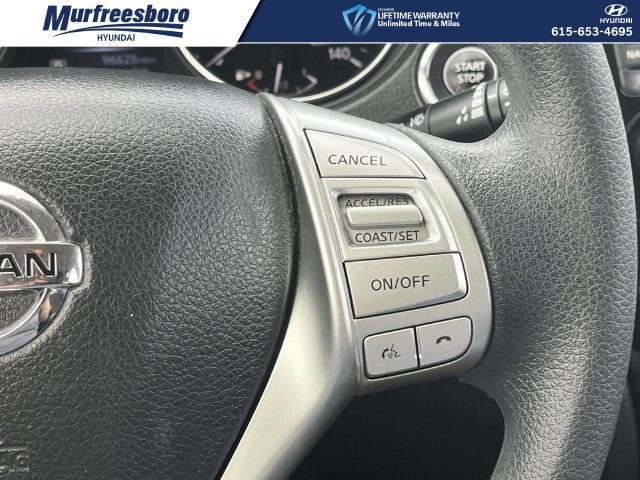Used 2015 Nissan Rogue SV w/ SV Premium Package FWD image 28