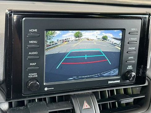 Certified 2022 Toyota RAV4 XLE w/ Convenience Package FWD image 21