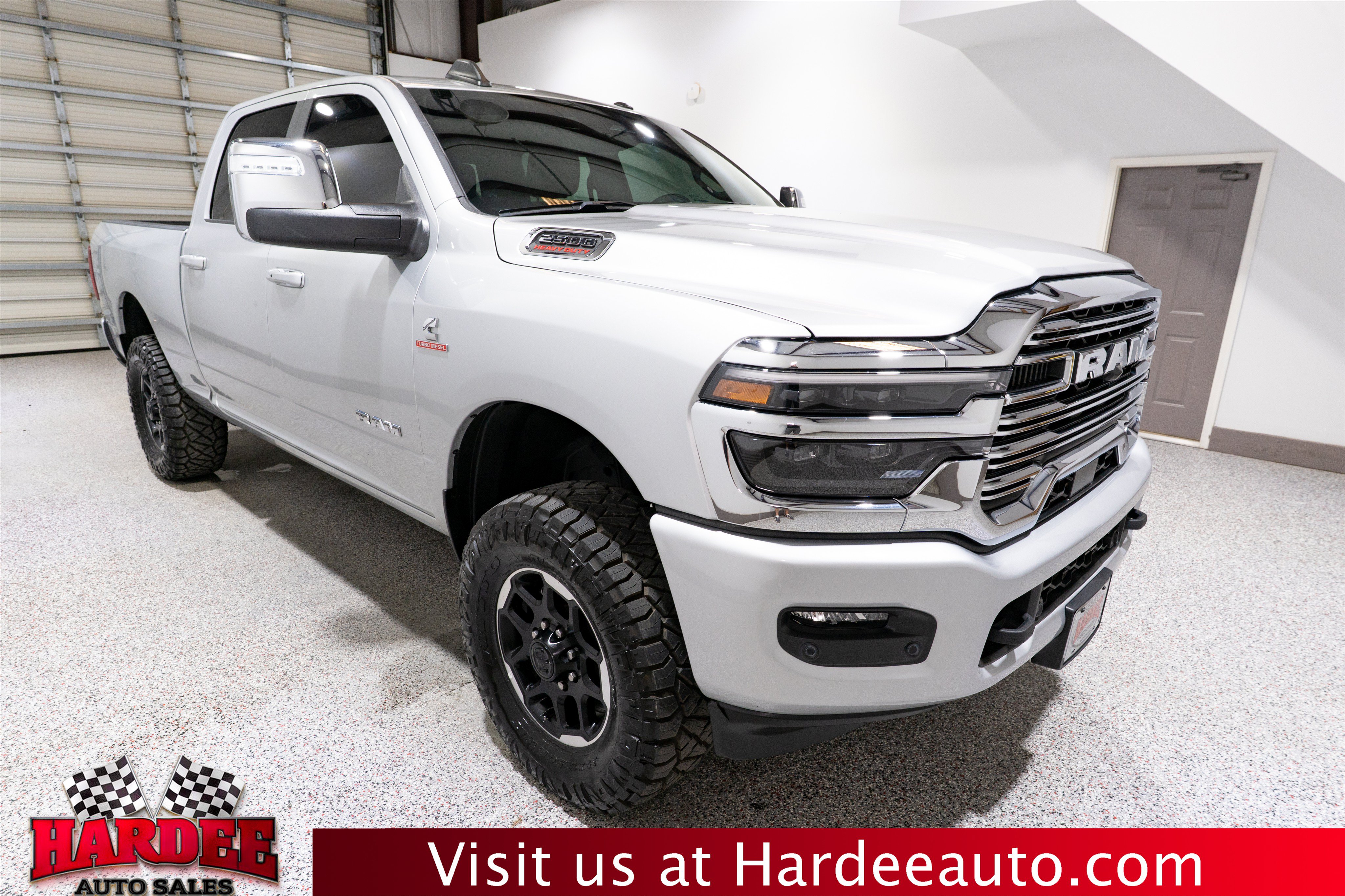 Used 2026 RAM 2500 Laramie AWD/4WD image 6