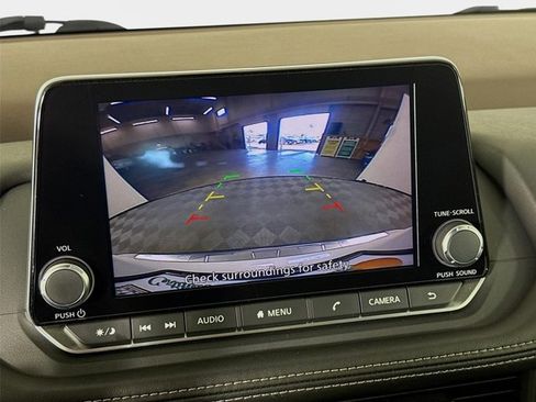 Certified 2023 Nissan Rogue SV FWD image 16