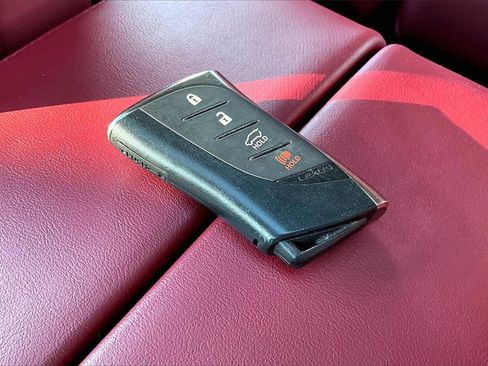 Used 2023 Lexus GX 460 Premium w/ Premium Package image 10