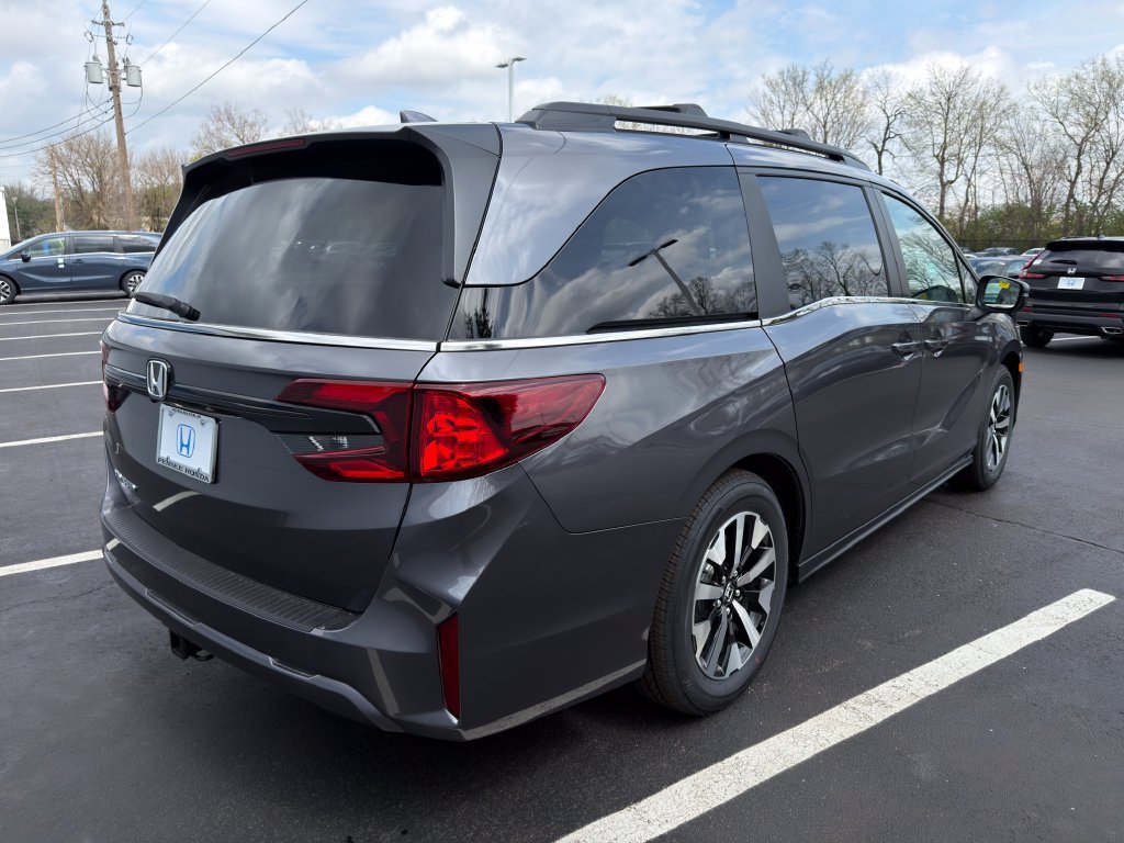 New 2027 Honda Odyssey EX-L image 8