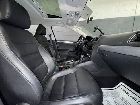 Used 2015 Volkswagen Jetta SE image 7