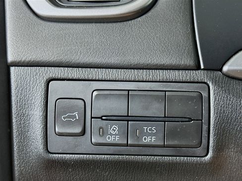 Used 2019 MAZDA CX-9 Touring FWD image 17