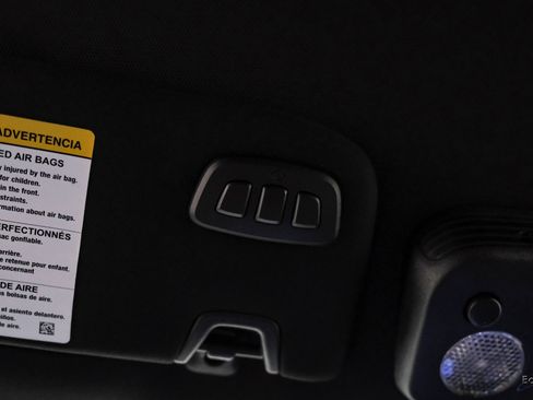 Used 2020 Ford Mustang Shelby GT500 w/ Carbon Fiber Track Pack image 34