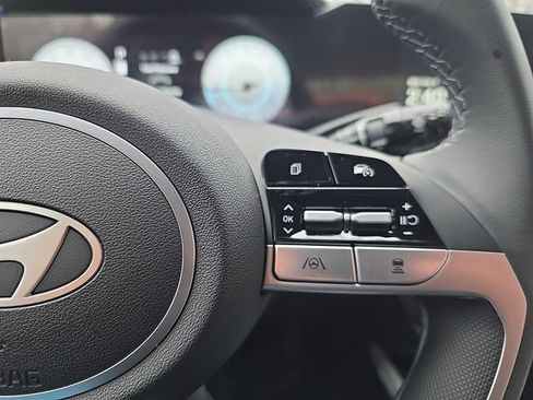 New 2026 Hyundai Elantra Limited FWD image 26