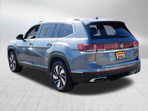Used 2024 Volkswagen Atlas SEL AWD/4WD image 5