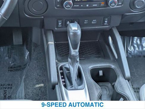 Used 2023 Nissan Frontier SV w/ SV Convenience Package RWD image 19