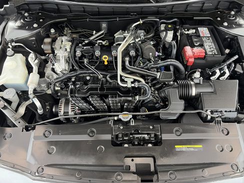 Used 2022 Nissan Altima 2.5 S image 11