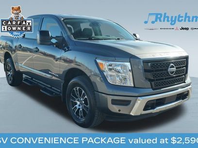 Used 2024 Nissan Titan SV w/ SV Convenience Package