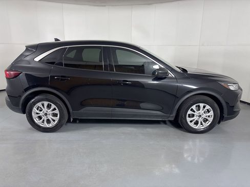 Used 2024 Ford Escape Active FWD image 9