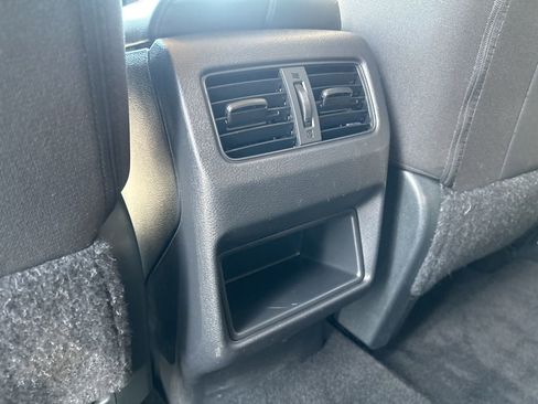 Used 2023 Nissan Rogue S image 25