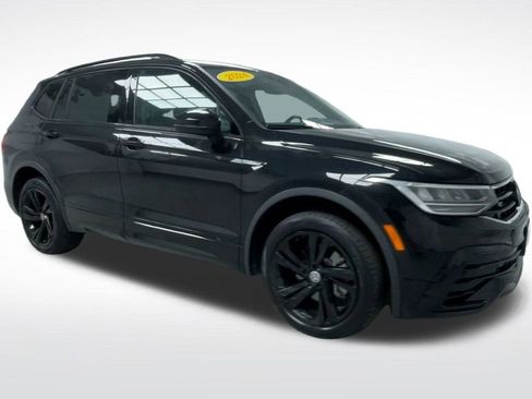 Used 2024 Volkswagen Tiguan SE R-Line image 18