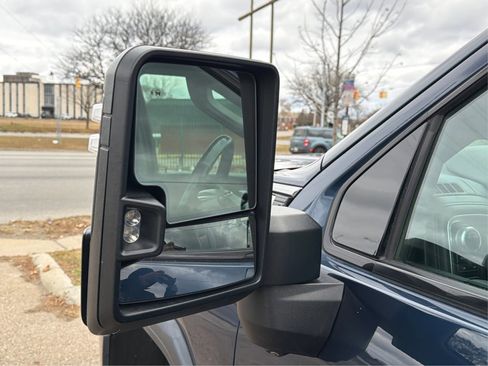 Used 2020 GMC Sierra 2500 AT4 image 25