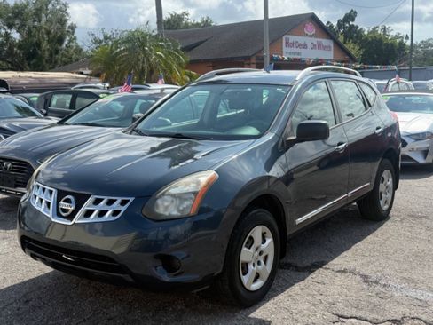 Used 2015 Nissan Rogue S w/ Convenience Package FWD image 2