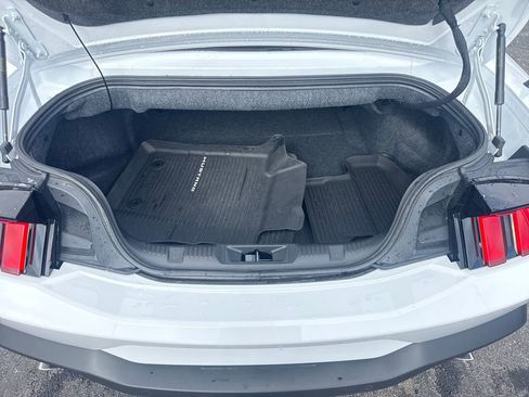 Used 2025 Ford Mustang Premium image 11