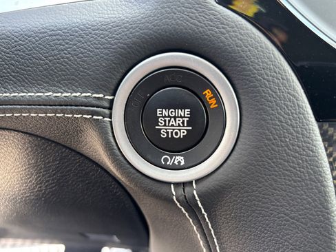 Used 2023 Chrysler 300 C image 27