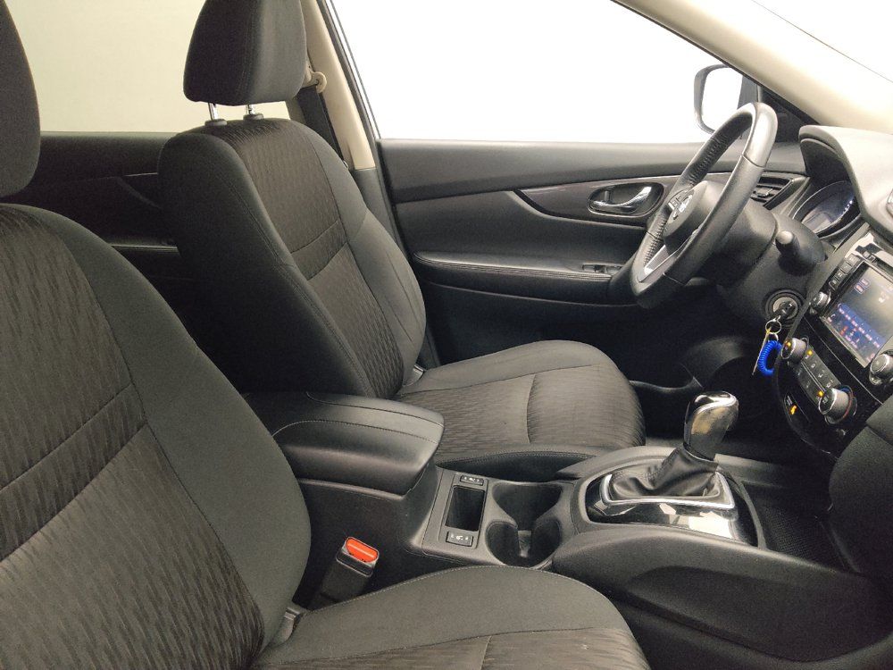 Used 2019 Nissan Rogue S w/ Special Edition Package FWD image 21